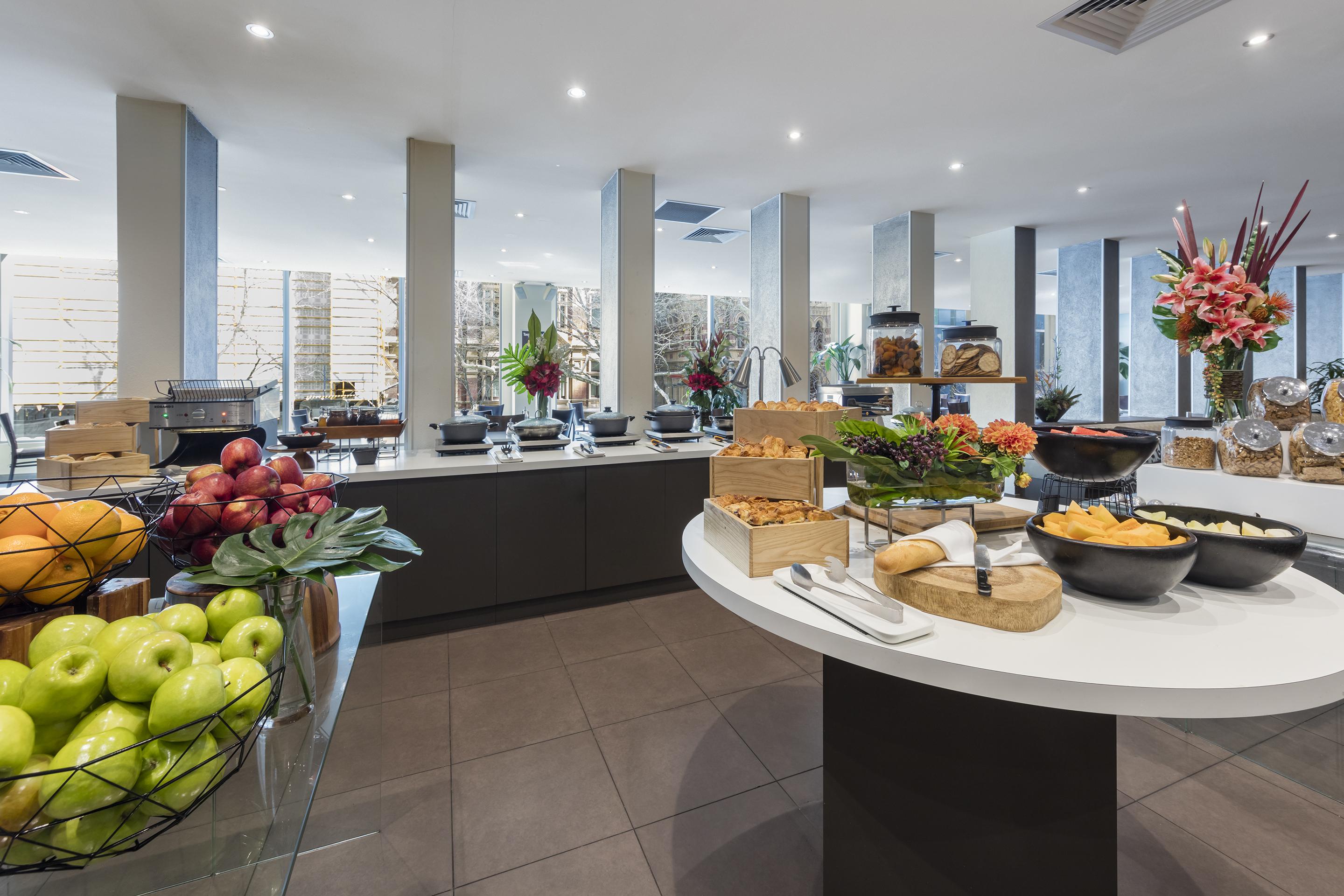 Oaks Melbourne On Collins Suites Exterior foto