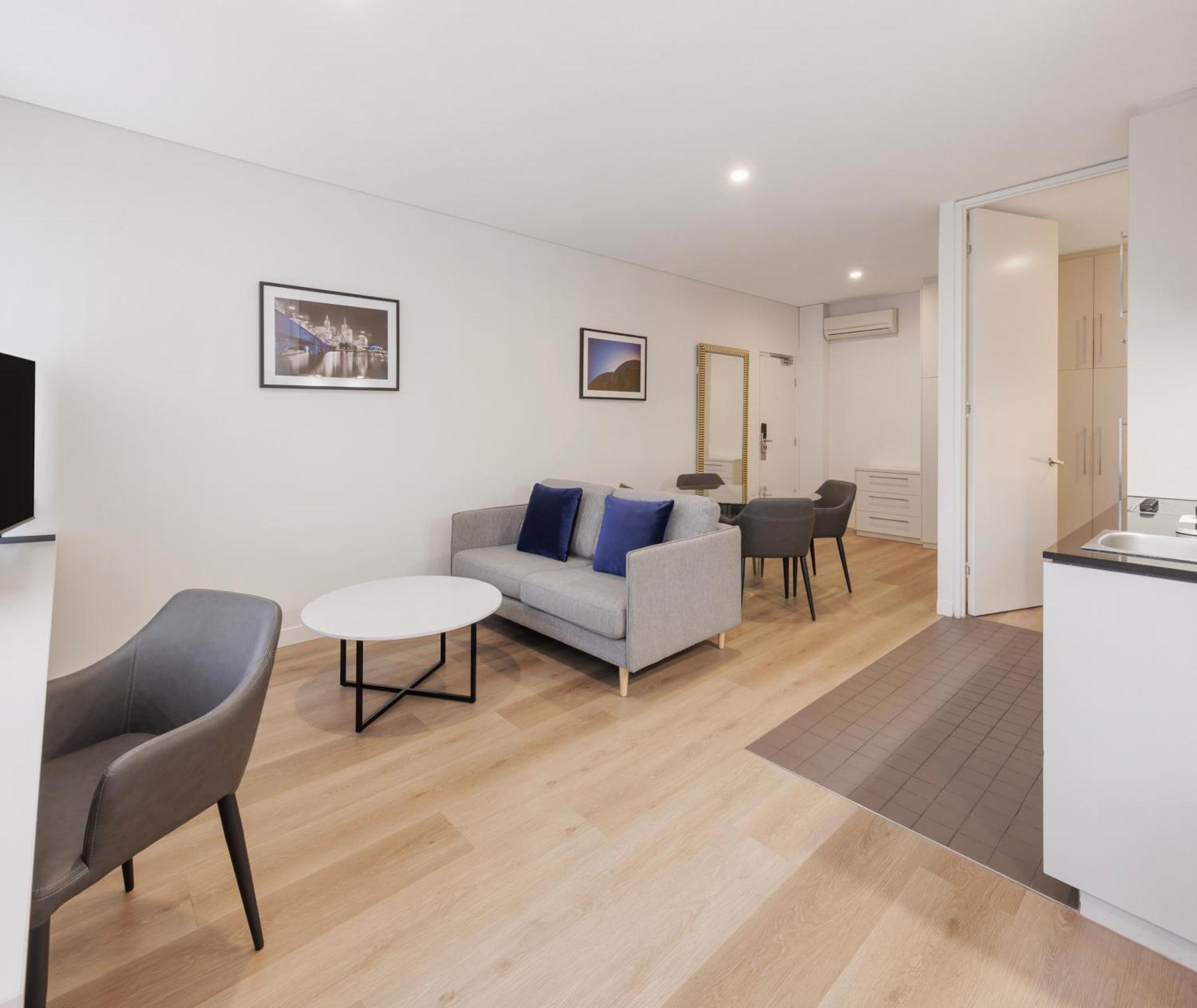 Oaks Melbourne On Collins Suites Exterior foto